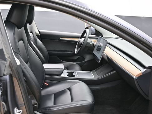 Used 2023 Tesla Model 3 Standard Range RWD image 31
