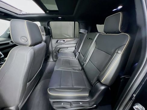 Certified 2025 GMC Yukon XL Elevation AWD/4WD image 25