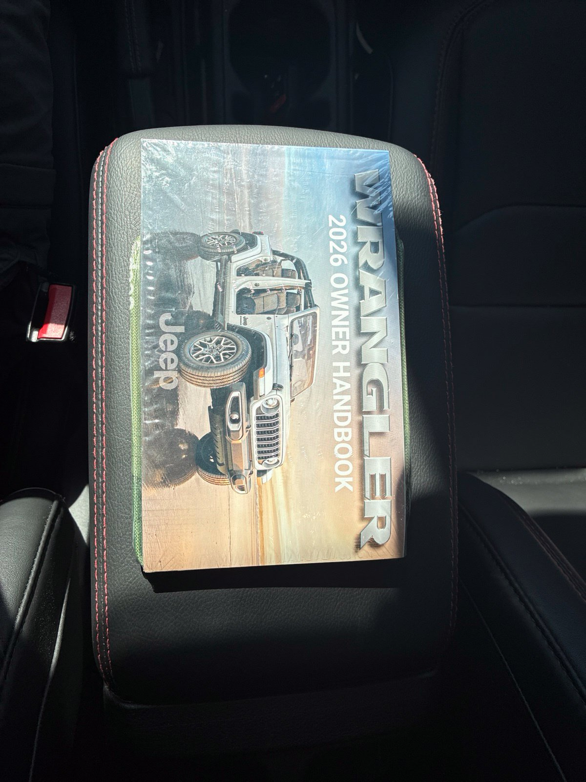 Certified 2026 Jeep Wrangler Unlimited Rubicon AWD/4WD image 37