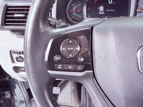 Used 2019 Honda Pilot Touring image 12