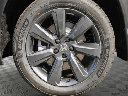 New 2025 Honda Pilot Sport image 8