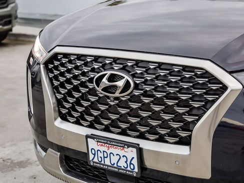 Used 2022 Hyundai Palisade Calligraphy w/ Cargo Package FWD image 6