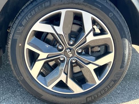 Used 2020 Kia Sportage EX w/ EX Technology Package AWD/4WD image 14