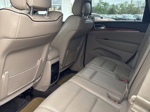 Used 2012 Jeep Grand Cherokee Overland image 9