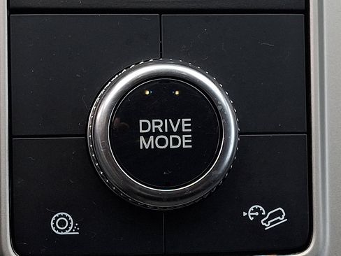 Certified 2022 Ford Explorer XLT w/ Class IV Trailer Tow Package image 25