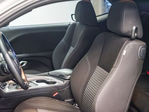 Used 2023 Dodge Challenger SXT image 15