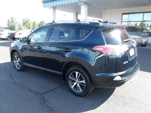 Used 2017 Toyota RAV4 XLE w/ All Weather Liner Package AWD/4WD image 3