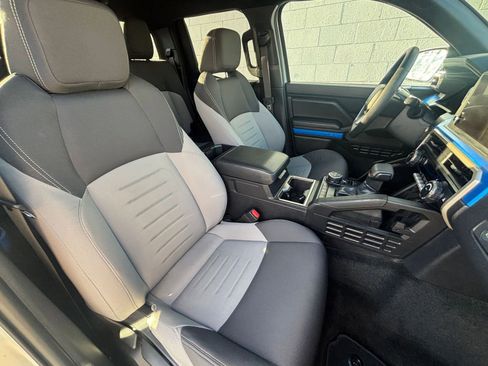 Used 2025 Toyota Tacoma TRD Off-Road image 36