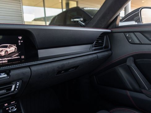 Used 2022 Porsche 911 GT3 image 41