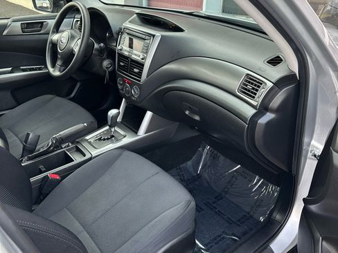 Used 2011 Subaru Forester 2.5X w/ Alloy Wheel Value Pkg image 10