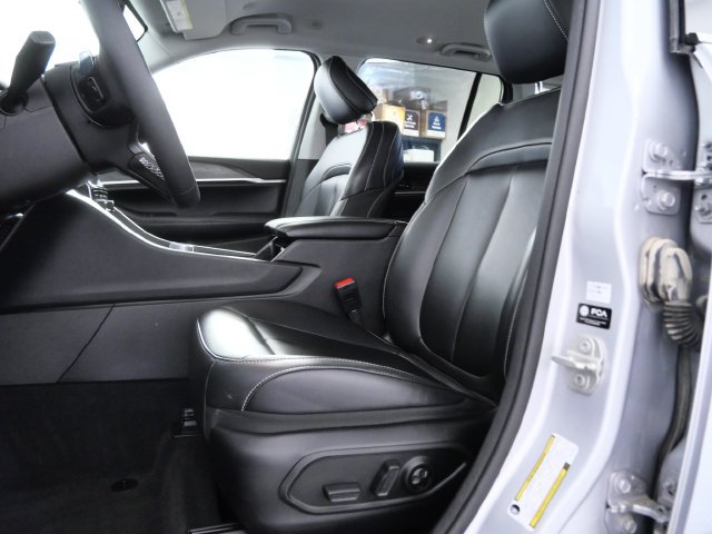 Used 2023 Jeep Grand Cherokee Limited AWD/4WD image 13