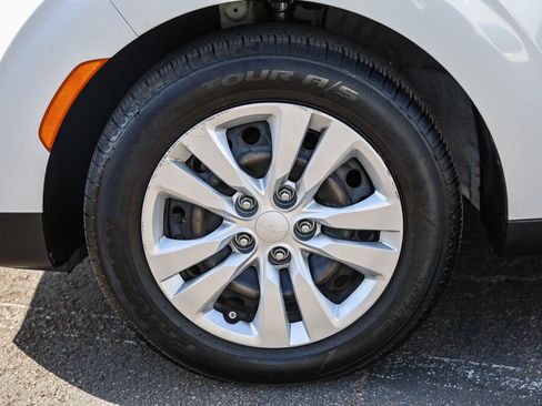 Used 2023 Kia Soul LX FWD image 27