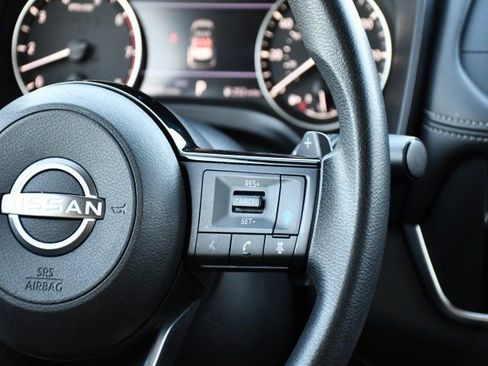 Used 2023 Nissan Rogue SV image 21