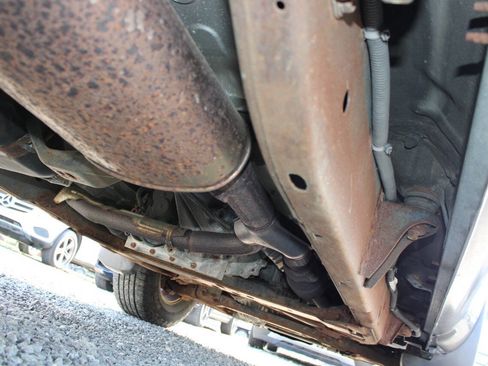 Used 2005 Nissan Frontier SE w/ (P01) Power Pkg AWD/4WD image 28