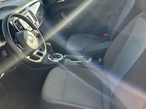 Used 2019 Volkswagen Beetle 2.0T S FWD image 11
