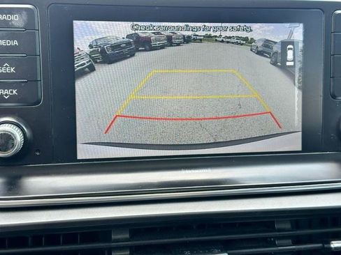 Used 2020 Kia Telluride S w/ S 8 Passenger Seating Package FWD image 24
