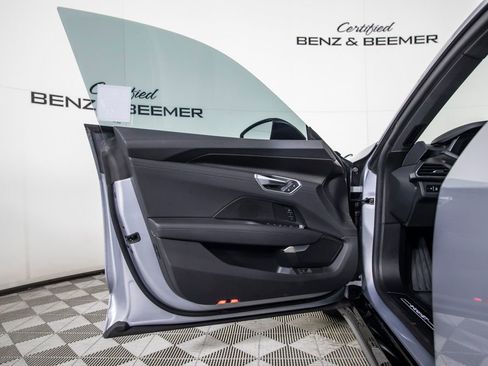 Used 2024 Audi e-tron GT Premium Plus image 20