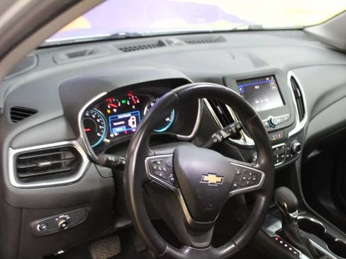 Used 2022 Chevrolet Equinox LT FWD image 14