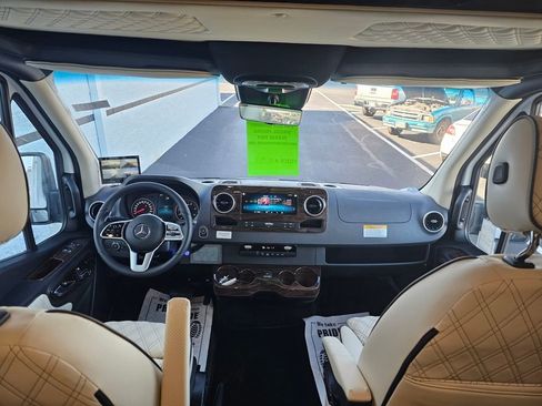 New 2024 Mercedes-Benz Sprinter 3500 image 18
