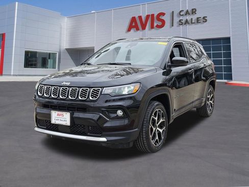 Used 2025 Jeep Compass Limited image 1