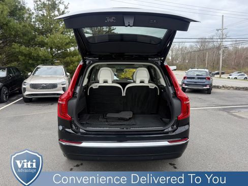 Used 2023 Volvo XC90 B5 Plus AWD/4WD image 23
