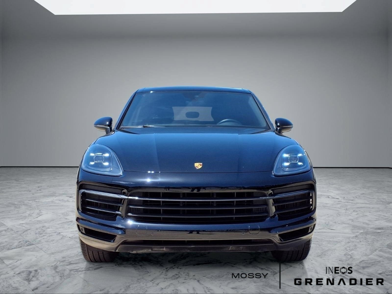 Used 2021 Porsche Cayenne AWD/4WD image 3