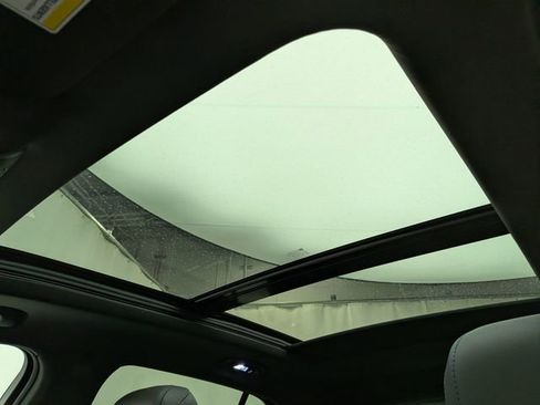 Certified 2024 Cadillac XT4 Sport w/ Technology Package image 17