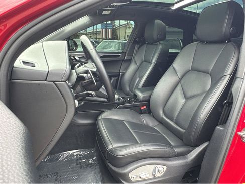 Used 2024 Porsche Macan w/ Premium Plus Package AWD/4WD image 8