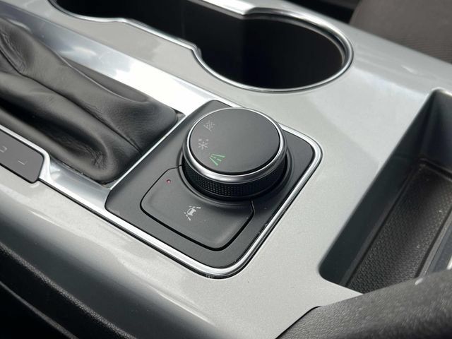 Used 2025 Chevrolet Blazer LT FWD image 35