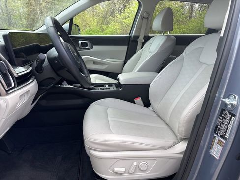 Used 2025 Kia Sorento EX AWD/4WD image 27
