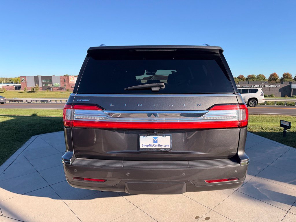 Used 2018 Lincoln Navigator L Select w/ Technology Package AWD/4WD image 7