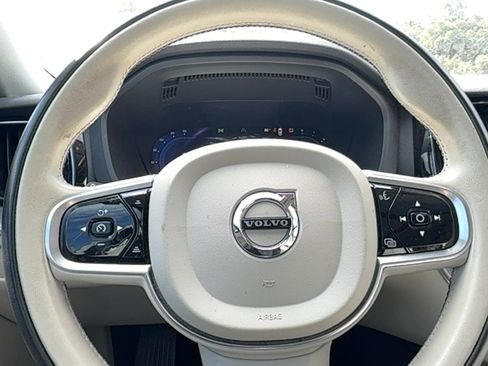 Certified 2023 Volvo XC60 B5 Core w/ Climate Package image 14