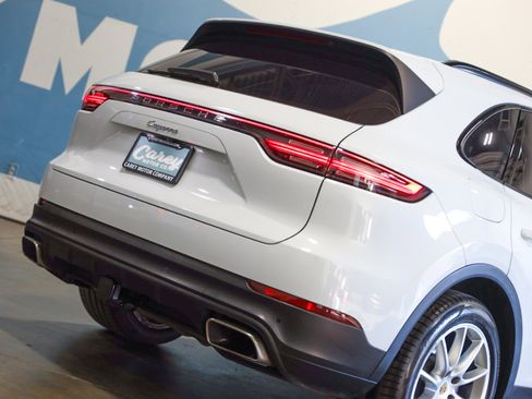 Used 2019 Porsche Cayenne image 34