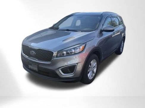 Used 2017 Kia Sorento FWD w/ LX Convenience Package image 1