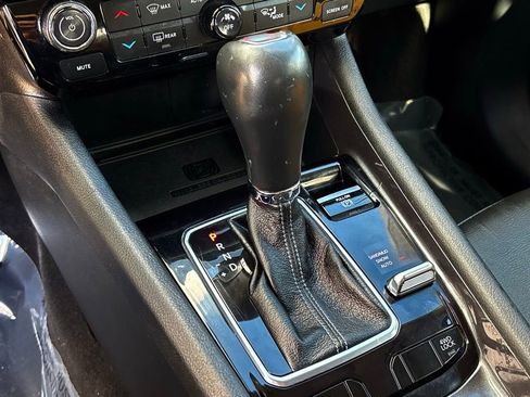 Used 2022 Jeep Compass Latitude w/ Sun and Sound Group image 21