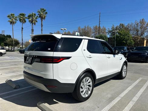 Used 2026 Land Rover Discovery S AWD/4WD image 3