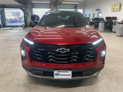 New 2026 Chevrolet Equinox LT w/ Convenience Package II AWD/4WD image 2