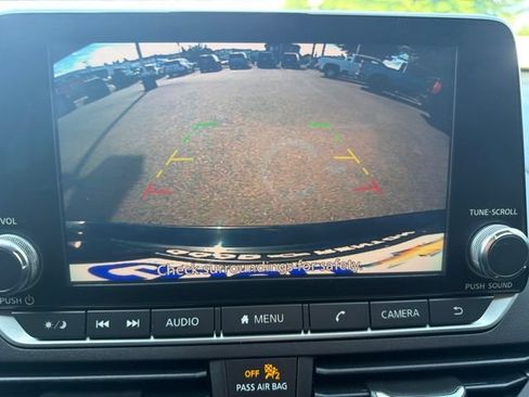 Used 2021 Nissan Altima 2.5 SR FWD image 25