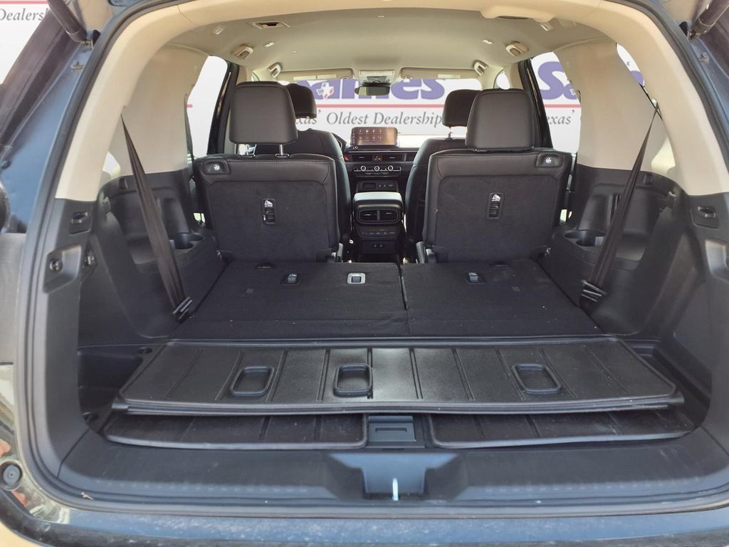 Certified 2026 Honda Pilot EX-L image 10
