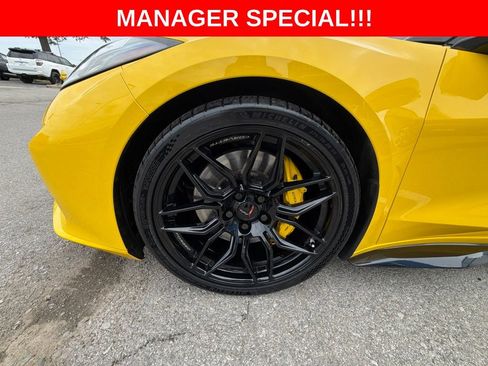 Certified 2025 Chevrolet Corvette Z06 w/ Stealth Interior Trim Package RWD image 9