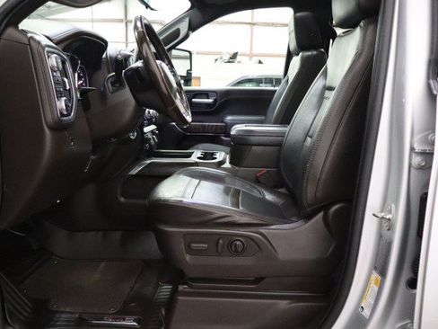 Used 2022 GMC Sierra 3500 Denali w/ Denali Ultimate Package AWD/4WD image 6