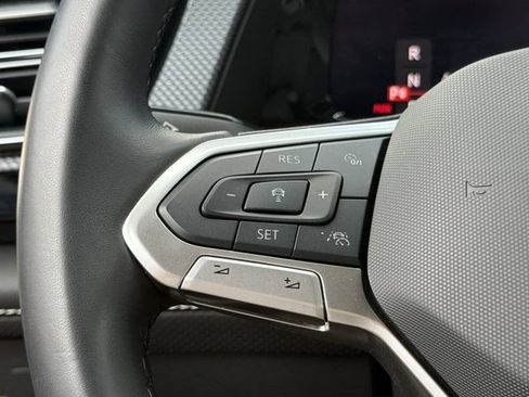 Used 2026 Volkswagen Atlas Cross Sport SEL R-Line AWD/4WD image 12