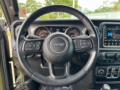 Used 2022 Jeep Wrangler Unlimited Sport AWD/4WD image 26