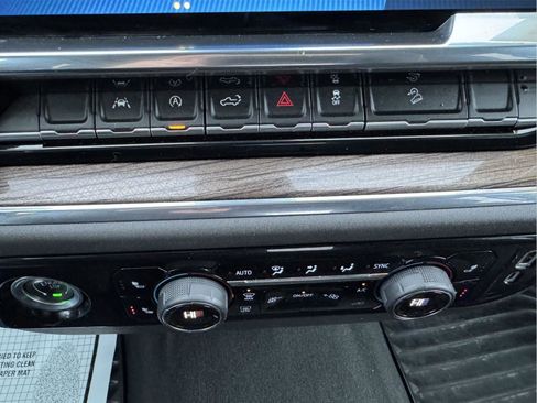 Used 2023 Chevrolet Silverado 1500 RST w/ Z71 Off-Road Package image 25