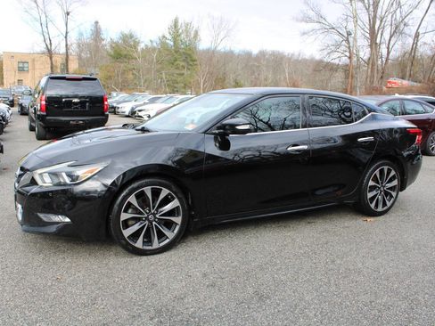 Used 2016 Nissan Maxima SR w/ Interior Lighting Package image 13