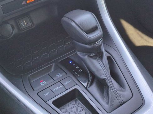 Used 2024 Toyota RAV4 LE image 16