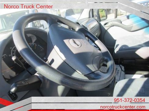 Used 2005 Dodge Sprinter 2500 image 29