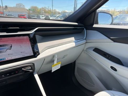 New 2026 Jeep Cherokee Laredo AWD/4WD image 20