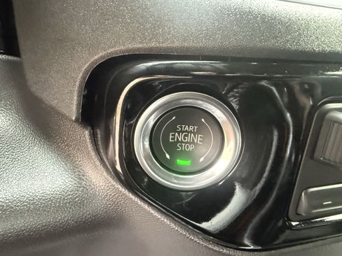 Used 2026 GMC Sierra 1500 SLT image 23