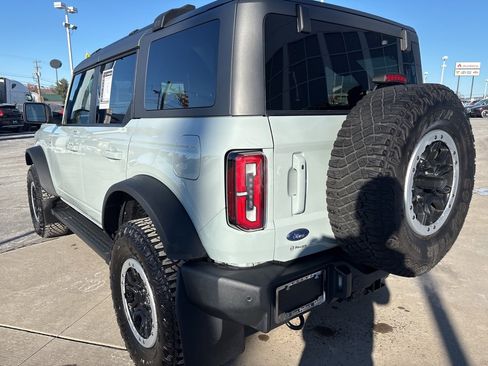 Used 2023 Ford Bronco Outer Banks w/ Sasquatch Package image 8